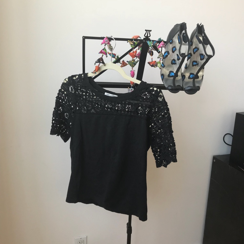 Threads4Thought Crocheted sleeve T-shirt - Black-